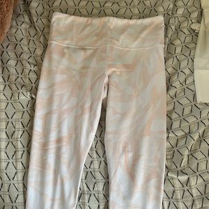 athleta leggings, size medium, white and pink patterned